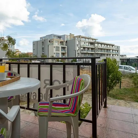 Lifestyle Saint Vlas Apartament *
